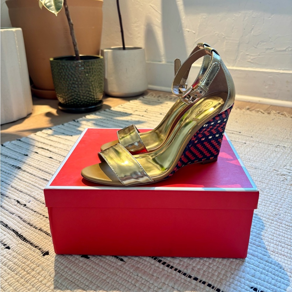 Coach Sharrin Mirror Metallic Wedge in Gold